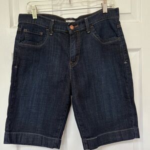 Ladies Levi’s Dark Blue Denim Shorts Size 12